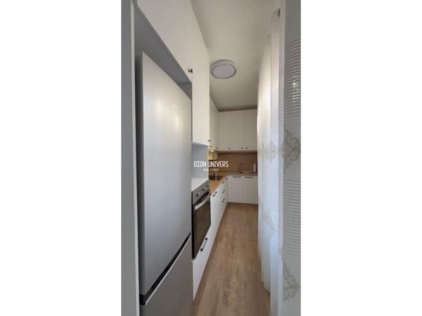 Tirane, jepet me qera apartament 2+1+Ballkon Kati 3, 80 m² 550 € (Selitë)