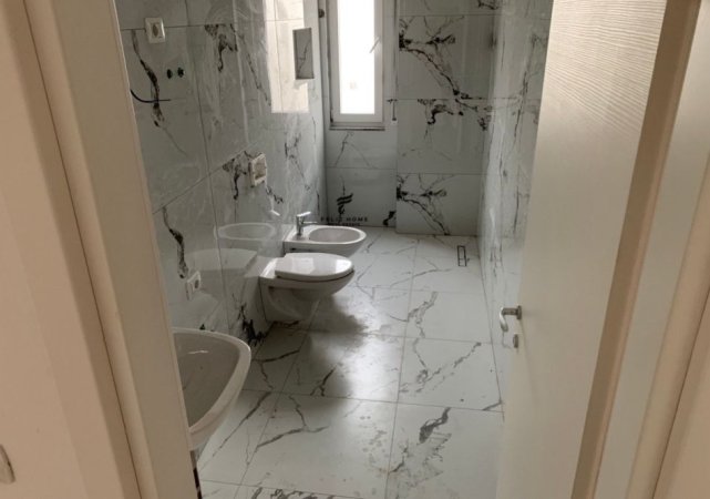 Tirane, shitet apartament 2+1 , 97.000 € (PASKUQAN)