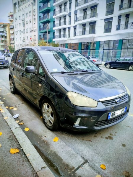 Tirane, shes makine FORD C MAX 1.6 NAFTE viti 2010 Nafte, gri e erret manuale Kondicioner 3.200 €