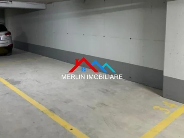 Tirane, shitet garazh | post parkimi Kati -2, 16 m² 45.000 € (RRUGA E BARRIKADAVE,QENDER)