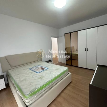 Tirane, jepet me qera apartament 3+1 Kati 7, 140 m² 500 € (Paskuqan)