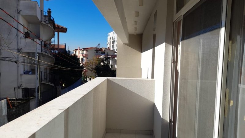 Tirane, shes Vile 3 Katshe Kati 3, 345 m² 800.000 € 