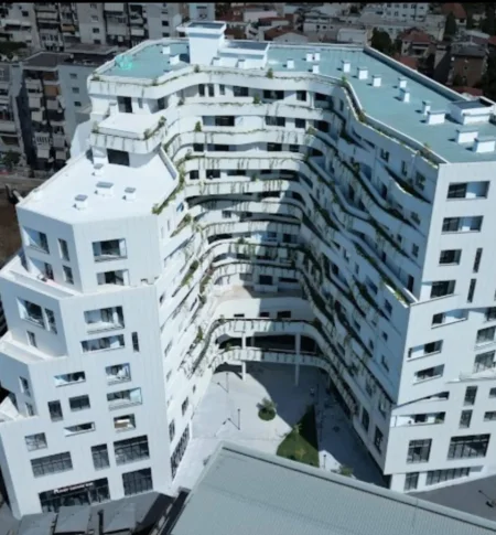 Tirane, jepet me qera nga Pronari, pa-komision zyre Kati 5, 48 m² 520 € (Bulevardi Gjergj Fishta, Prapa Fakultetit te Shkencave Sociale)