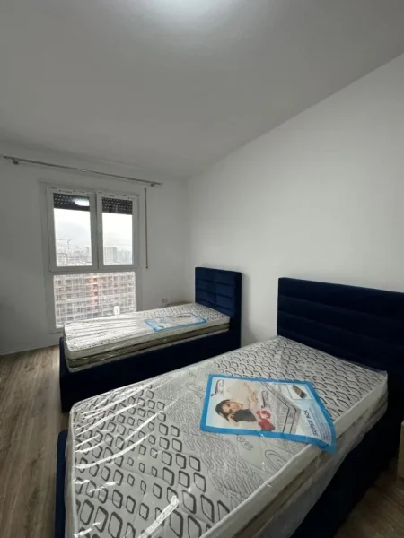 Tirane, jepet me qera apartament 2+1 Kati 7, 112 m² 450 € (PASKUQAN)