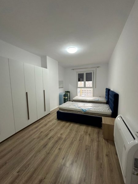 Tirane, jepet me qera apartament 2+1 Kati 7, 112 m² 450 € (PASKUQAN)