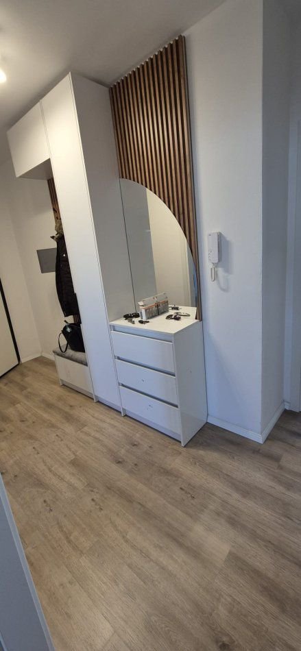 Tirane, jepet me qera apartament 2+1+Ballkon Kati 6, 96 m² 600 € (UNIVERS CITY)