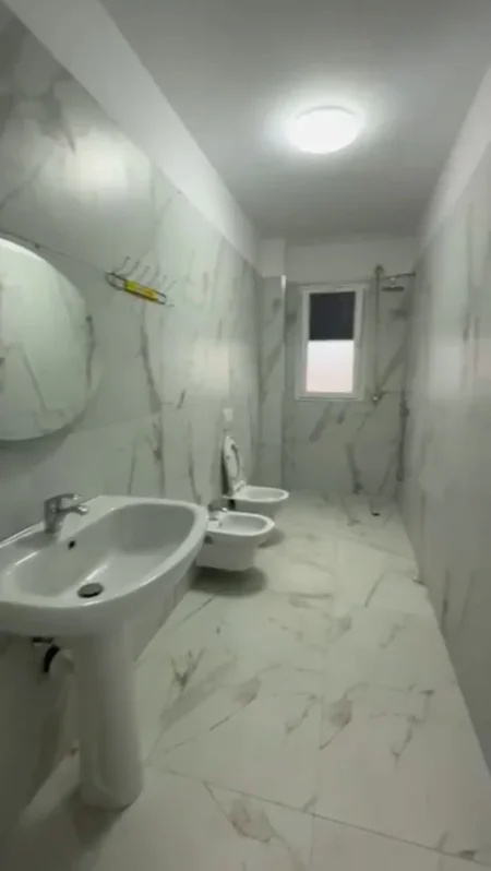 Tirane, jepet me qera apartament 2+1+Aneks+Ballkon Kati 4, 112 m² 450 € (Paskuqan " Color Splash Residence)