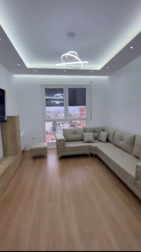 Tirane, jepet me qera apartament 3+1+Aneks+Ballkon Kati 4, 140 m² 500 € (Paskuqan " Color Splash Residence)