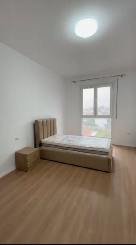 Tirane, jepet me qera apartament 3+1+Aneks+Ballkon Kati 4, 140 m² 500 € (Paskuqan " Color Splash Residence)