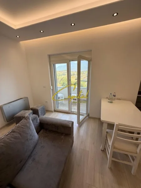 Tirane, jepet me qera apartament 2+1 Kati 2, 80 m² 530 € (SAUK)