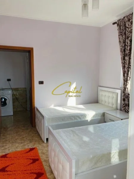 Tirane, jepet me qera apartament 2+1 Kati 5, 80 m² 600 € (21 DHJETORI)