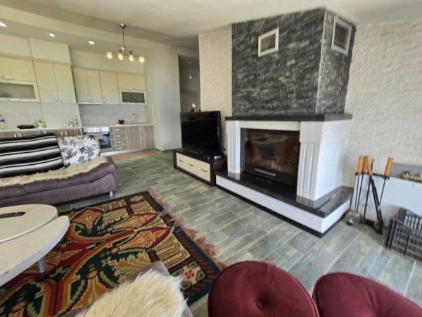 Pogradec, shitet apartament 3+1 Kati 9, 159.000 € (deshmoret e pojskes)