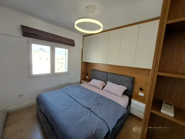Tirane, shitet apartament 2+1 Kati 10, 80 m² 175.000 € (komuna e parisit)