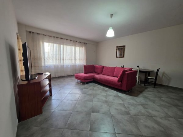 Tirane, jepet me qera apartament 1+1 Kati 3, 70 m² 400 € (Rruga Teodor Keko)