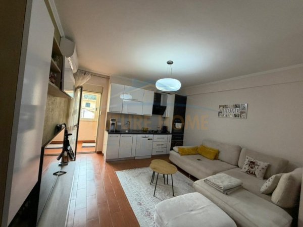 Tirane, shitet apartament 2+1 Kati 2, 57 m² 80.000 € (Prane Muzeumit)