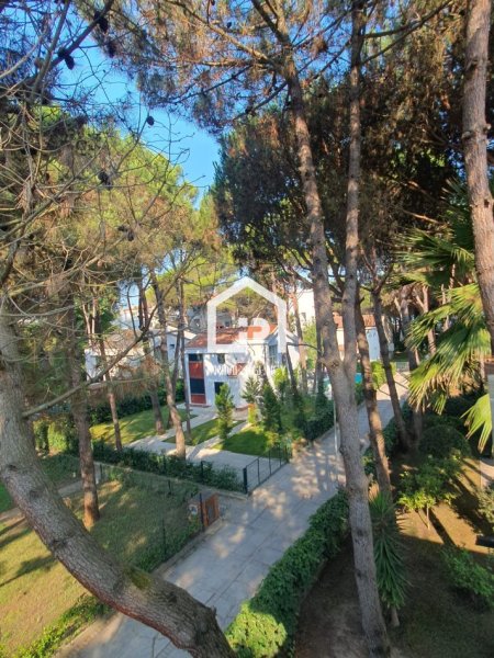 shitet Vile 3 Katshe , 650.000 € (QERRET)