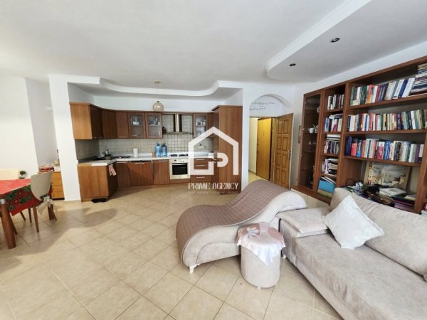 Tirane, shitet apartament 2+1+Ballkon Kati 4, 128 m² 295.000 € 