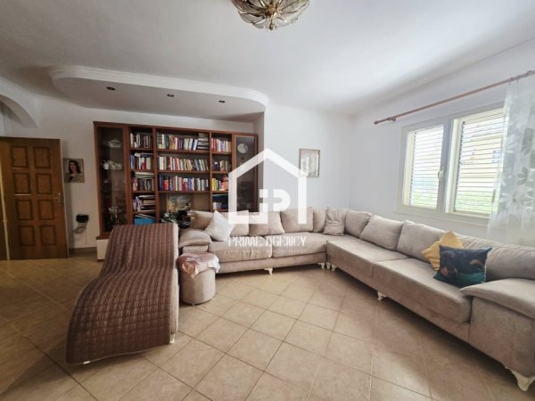 Tirane, shitet apartament 2+1+Ballkon Kati 4, 128 m² 295.000 € 