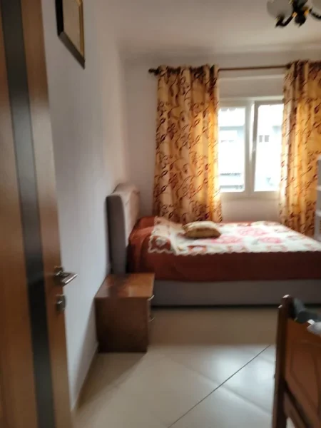 Tirane, jepet me qera apartament 1+1 Kati 6, 72 m² 450 € (Tirana Golden Park)