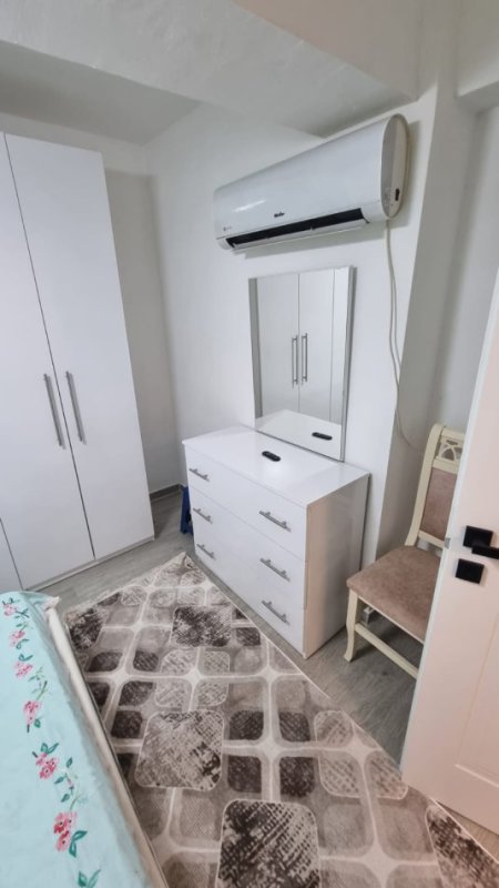 Jepet me Qera Apartament 2+1 I mobiluar tek Zogu i Zi / Rruga e Durrësit,  600 €URO
