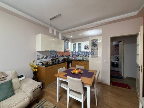 Tirane, shitet apartament 2+1 , 86 m² 155.000 € (Astir, prane bar Artisti)