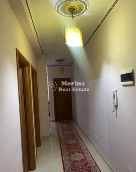 Tirane, jepet me qera apartament 2+1 Kati 4, 90 m² 600 € (Komuna e Parisit)