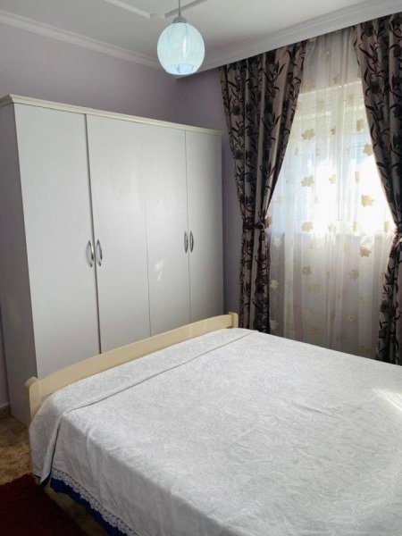 Tirane, jepet me qera apartament 2+1+Ballkon Kati 5, 80 m² 600 € (RRUGA E KAVAJES)