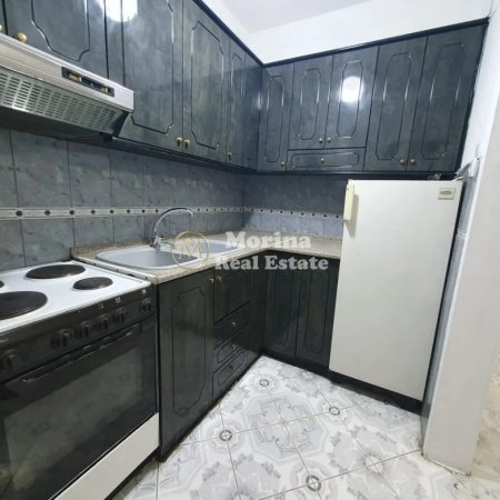 Tirane, jepet me qera apartament 1+1 Kati 3, 60 m² 420 € (UET)