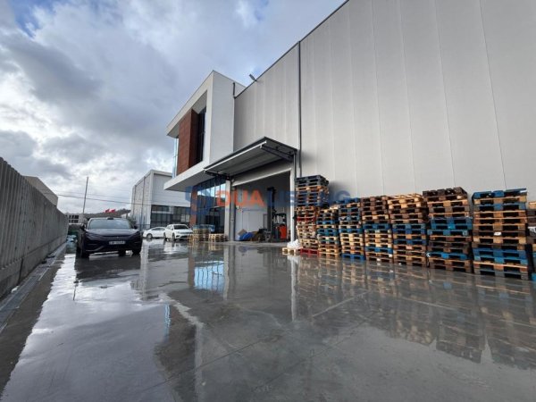 Tirane, shitet ambjent biznesi Kati 1, (Vaqarr)