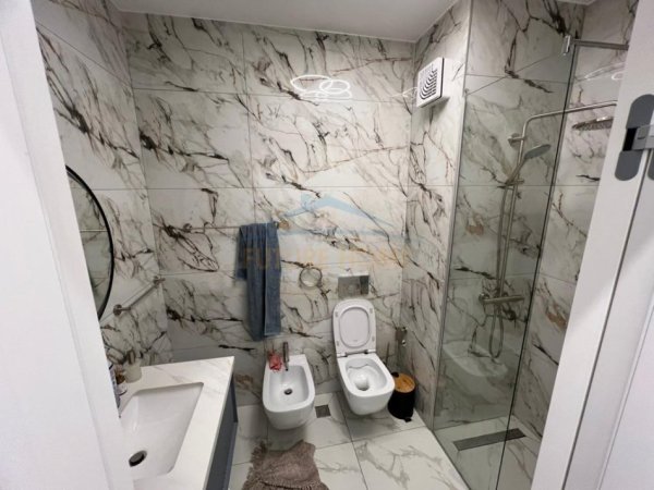 Tirane, shitet apartament 2+1+Ballkon Kati 2, 119 m² 320.000 € (JORDAN MISJA)