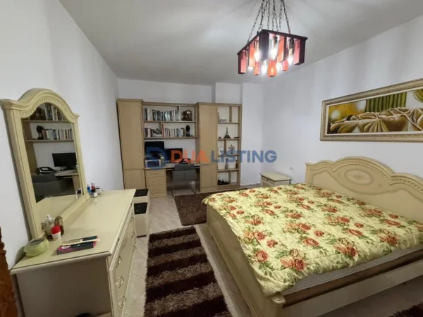 Tirane, shitet apartament 2+1 , 106 m² 127.000 € (Fresk)