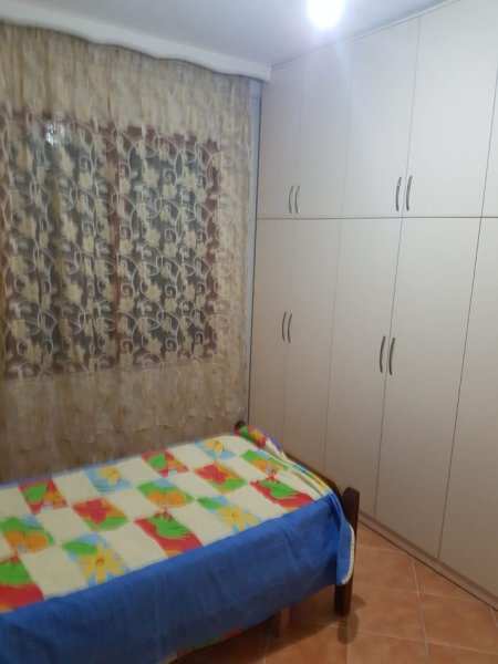 Tirane, jepet me qera apartament 2+1 Kati 1, 500 € 