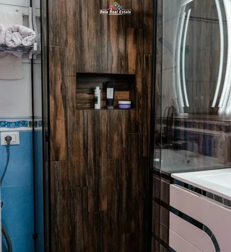 Tirane, jap me qera apartament 1+1+Ballkon Kati 11, 82 m² 1.200 € (Rruga Sami Frasheri)