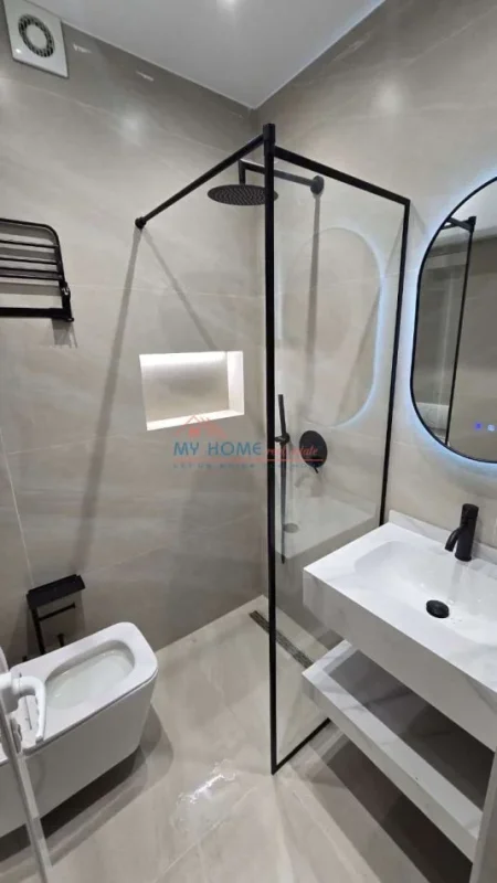 Tirane, shitet apartament 3+1+Ballkon Kati 4, 84 m² 255.000 € (Rruga Mine Peza)