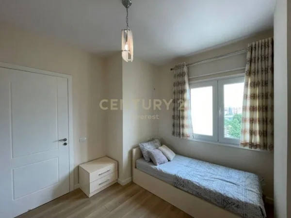 Tirane, jepet me qera apartament 2+1 Kati 3, 100 m² 850 € (Rruga Eduar Mano ,Liqeni i Thate)