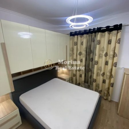 Tirane, jepet me qera Vile 1+1 Kati 2, 70 m² 380 € (Kombinat)