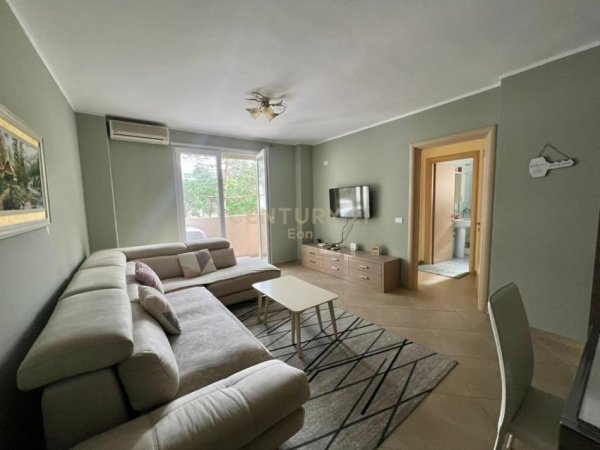 Durres, shitet apartament 2+1+Aneks+Ballkon Kati 2, 85 m² 160.000 € (Shkembi i Kavajes)