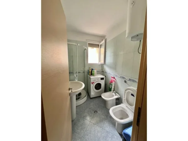Durres, shitet apartament 2+1+Aneks+Ballkon Kati 2, 85 m² 160.000 € (Shkembi i Kavajes)