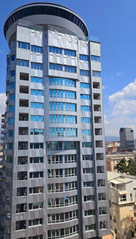 Tirane, jepet me qera apartament 2+1 Kati 10, 145 m² 1.200 € (Blloku)