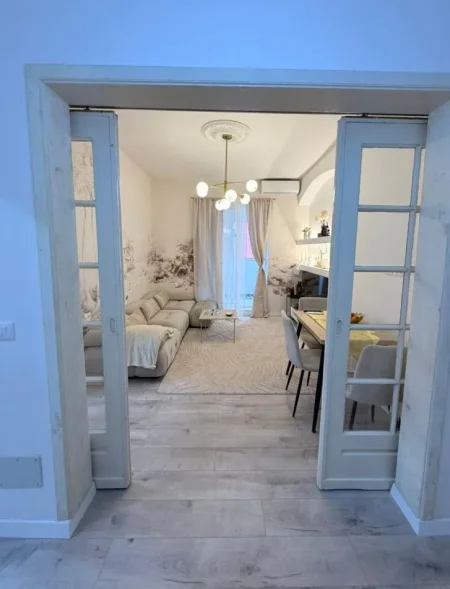 Tirane, shitet apartament 2+1 Kati 3, 70 m² 240.000 € 