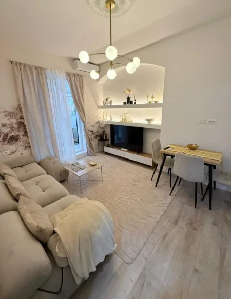 Tirane, shitet apartament 2+1 Kati 3, 70 m² 240.000 € 