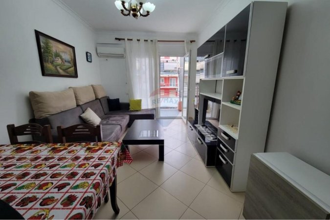 Tirane, jepet me qera 1+1 , 72 m² 450 € (RRUGA BEDRI KARAPICI)