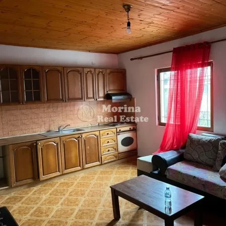 Tirane, jepet me qera shtepi 3+1 Kati 2, 110 m² 420 € (Rruga 5 Maji)