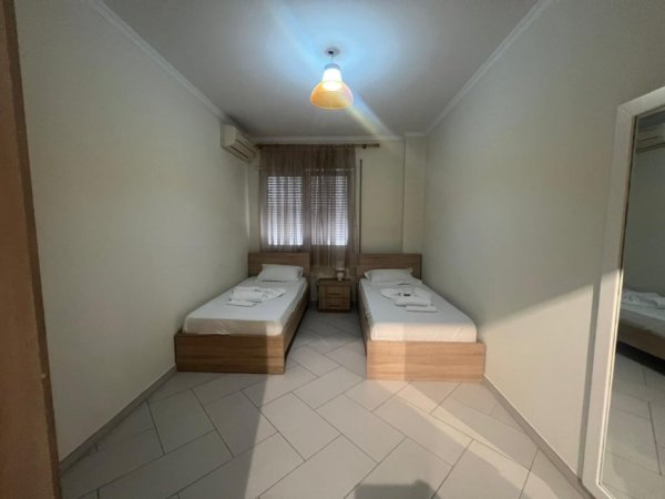 Tirane, jepet me qera apartament Kati 7, 75 m² 700 € (rruga e kavajes)
