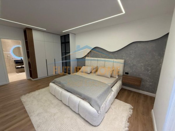 Tirane, jepet me qera apartament 2+1 Kati 3, 100 m² 1.300 € (RRUGA MARKO BOCARI)  PRI62985