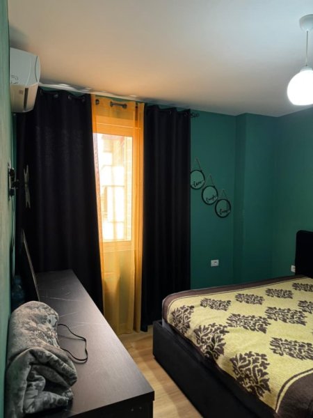 Tirane, jepet me qera apartament 3+1+Ballkon Kati 3, 92 m² 50.000 € 