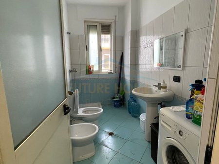 Durres, shitet apartament 1+1 Kati 7, 74 m² (SHKEMB KAVAJE ,GOLEM)