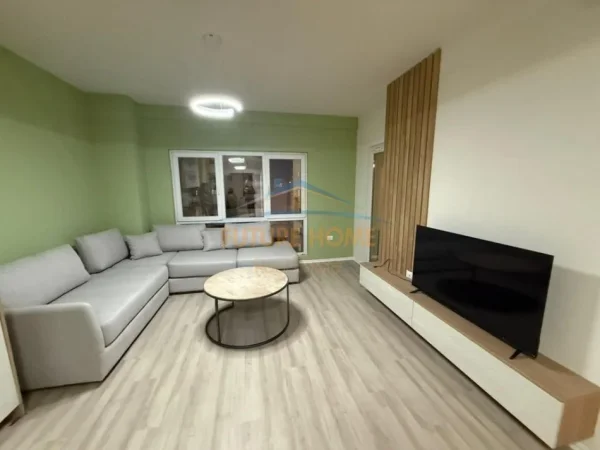Tirane, jepet me qera apartament 1+1 Kati 6, 64 m² 670 € (Zogu i zi)
