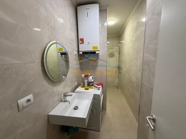 Tirane, jepet me qera apartament 1+1 Kati 6, 64 m² 670 € (Zogu i zi)