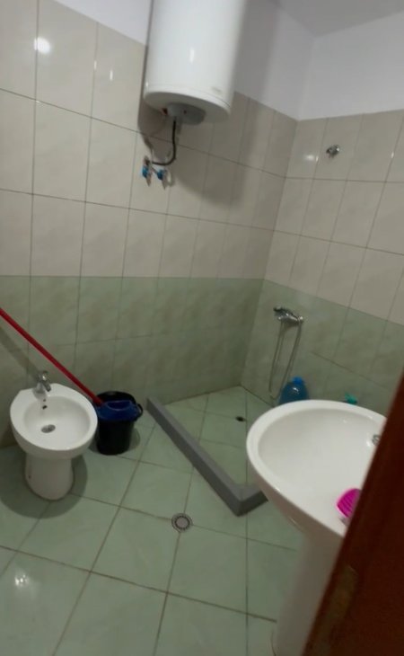 Tirane, shitet super apartament 2+1+2 - Kati 8 me ashensor , 108 m² 130.000 € (Astir – Prane Artistit)